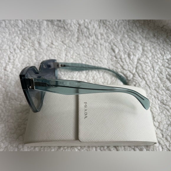 Prada Sunglasses - Picture 4 of 6